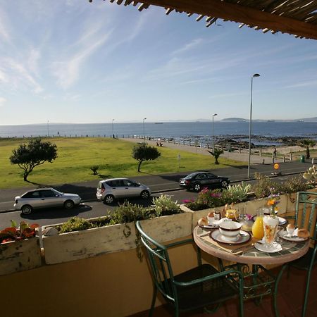 Dolphin Inn Guesthouse Cape Town Bagian luar foto