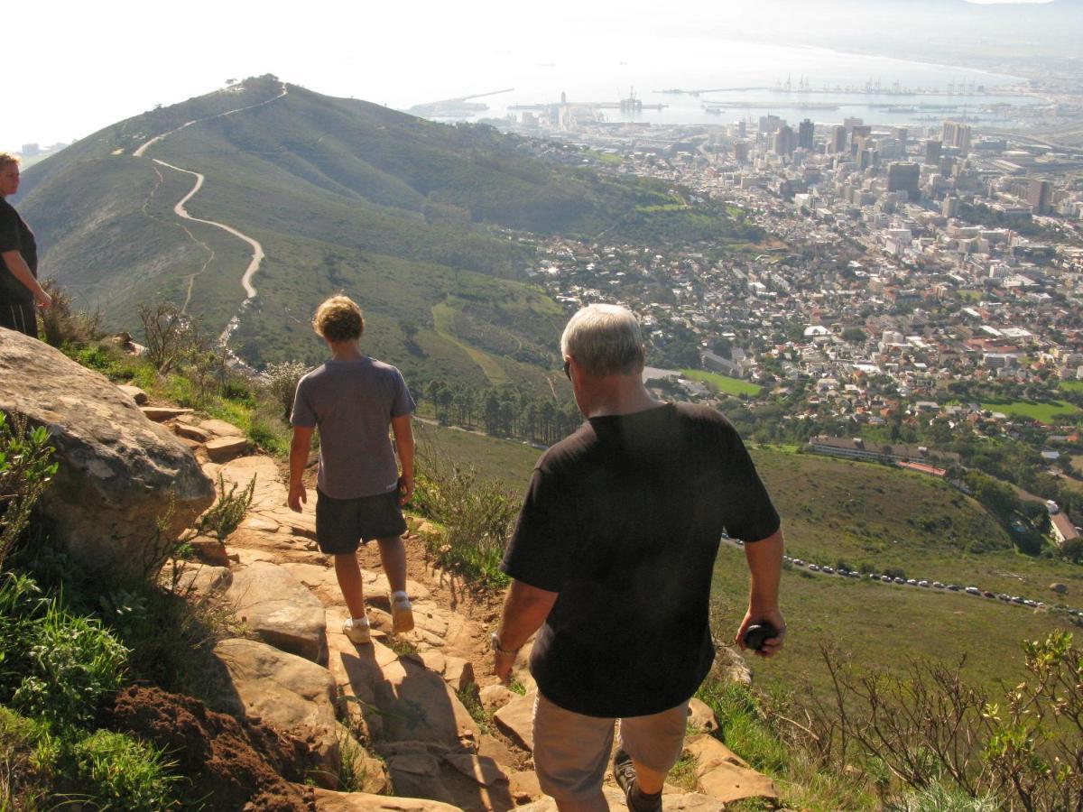 Dolphin Inn Guesthouse Cape Town Bagian luar foto