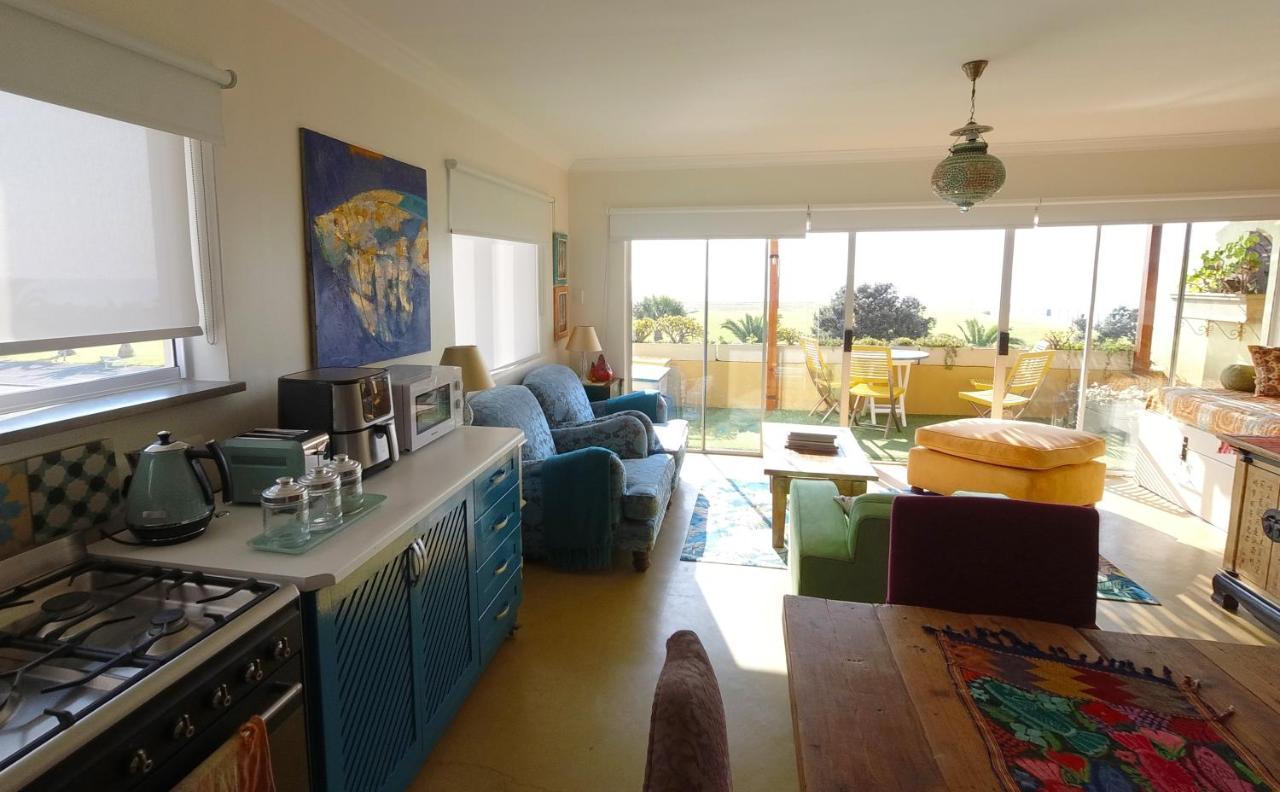 Dolphin Inn Guesthouse Cape Town Bagian luar foto