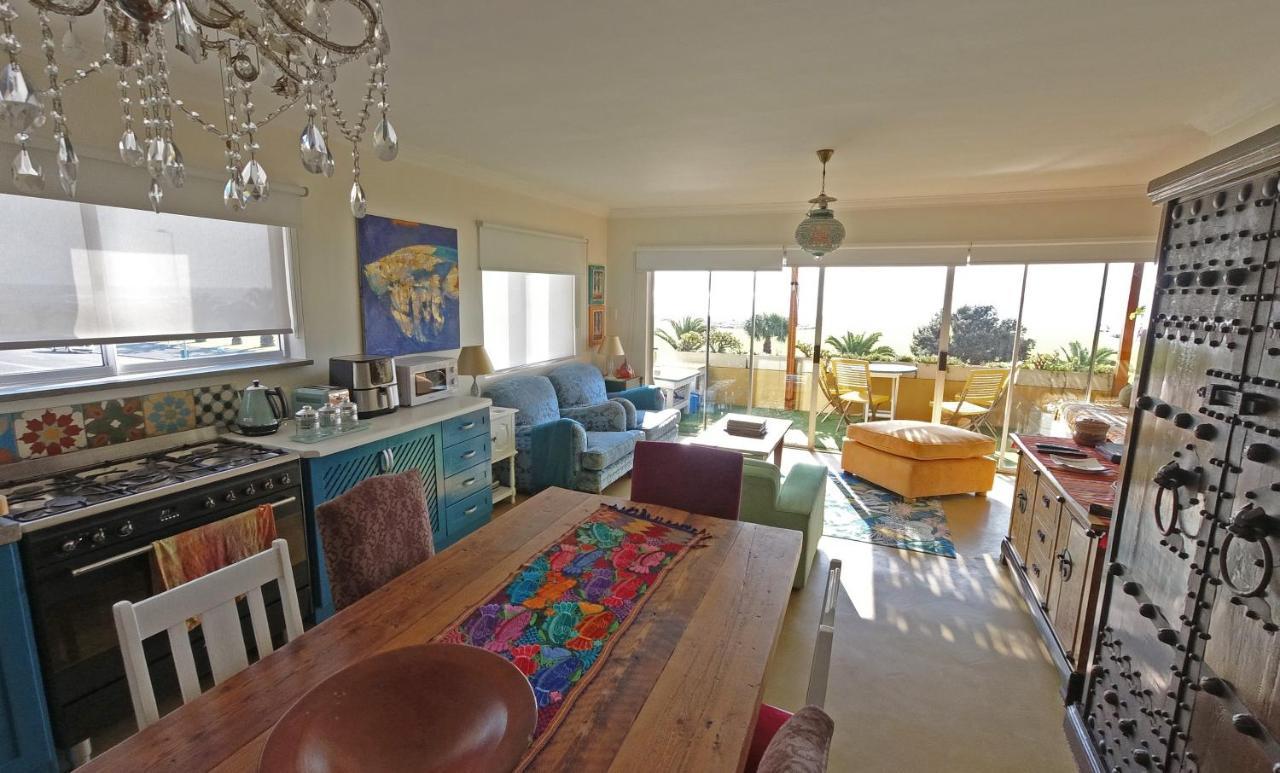 Dolphin Inn Guesthouse Cape Town Bagian luar foto