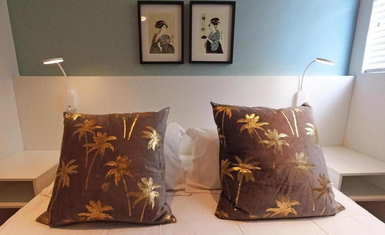 Dolphin Inn Guesthouse Cape Town Bagian luar foto